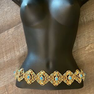 Beautiful! Vintage Gold with Faux Turquoise stones and rhinestones.  Size 34